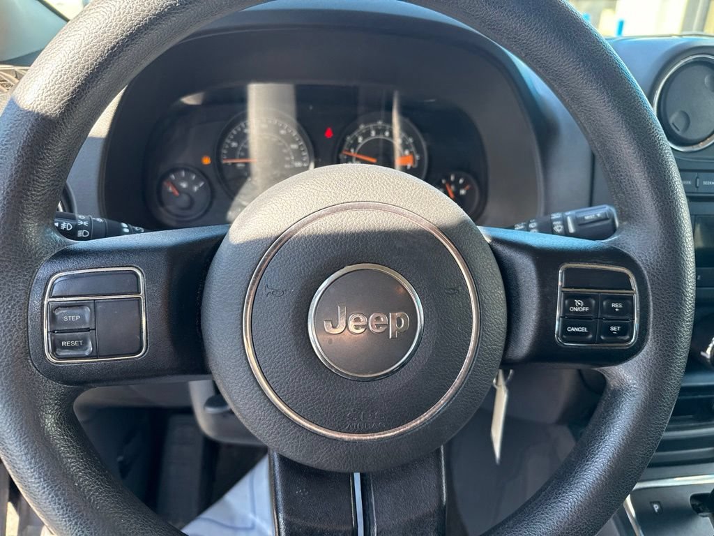 Used 2014 Jeep Patriot Sport w/ Power Value Group AWD/4WD image 24