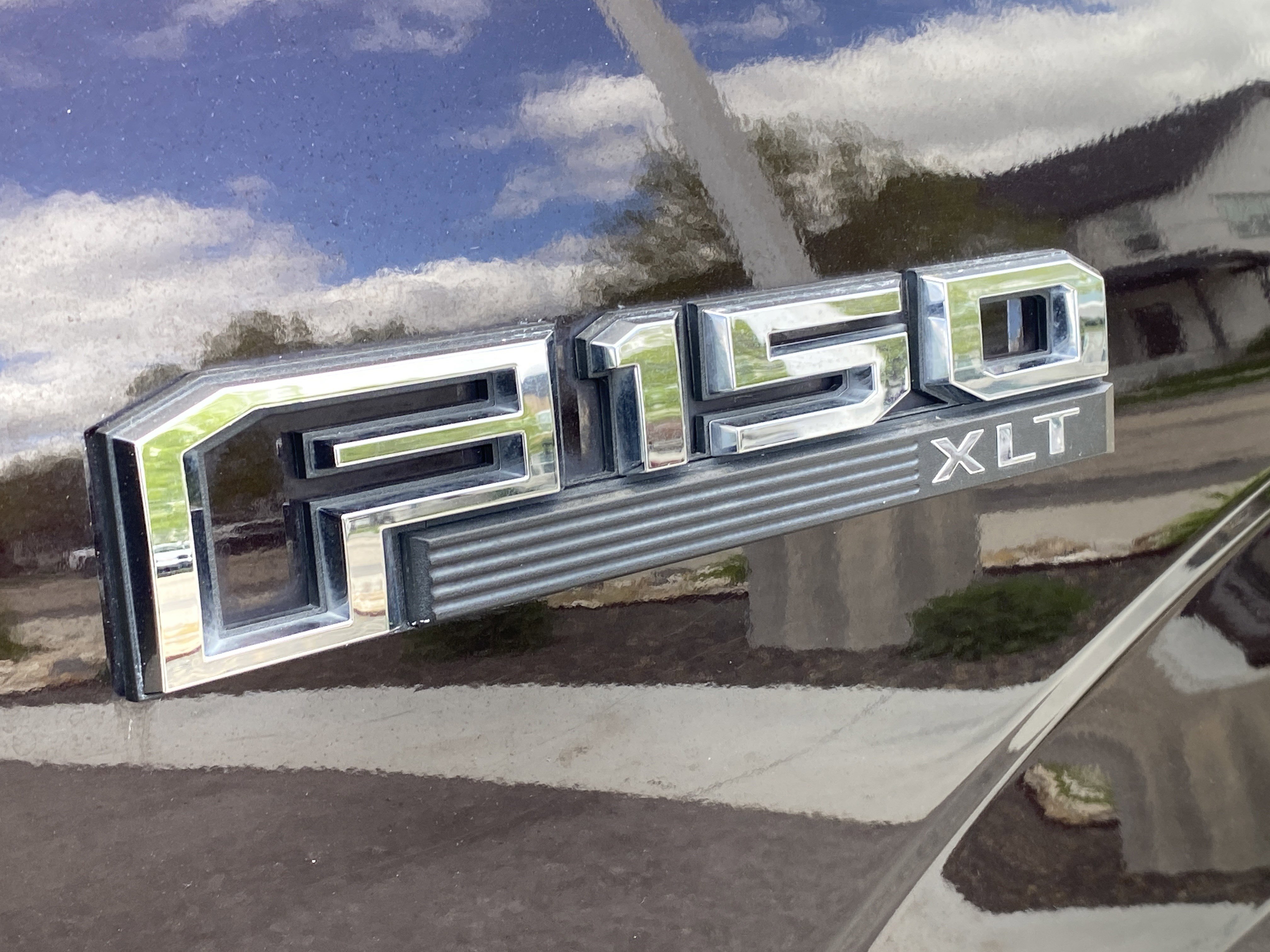 Used 2020 Ford F150 XLT w/ Equipment Group 302A Luxury AWD/4WD image 26