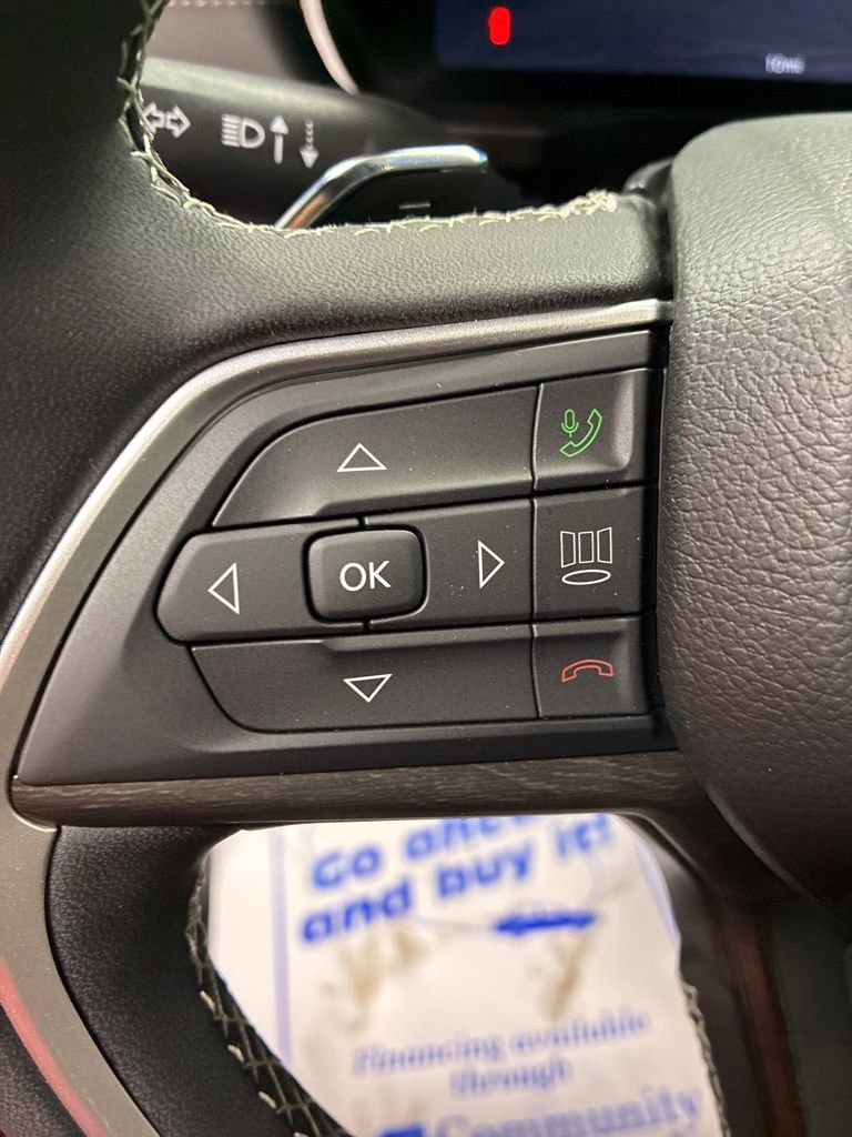 New 2025 Jeep Grand Cherokee Limited image 13