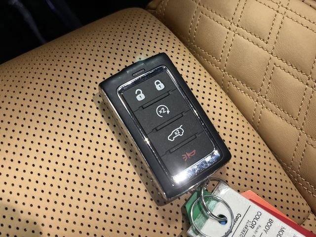 Used 2024 Jeep Grand Cherokee L Summit image 32