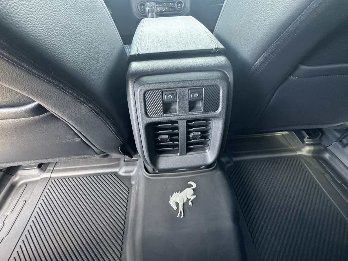 Used 2025 Ford Bronco Outer Banks AWD/4WD image 16