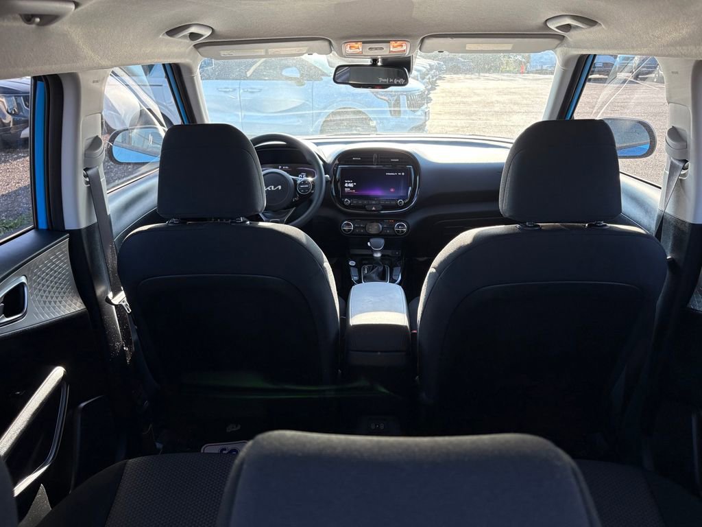 Certified 2024 Kia Soul S image 15