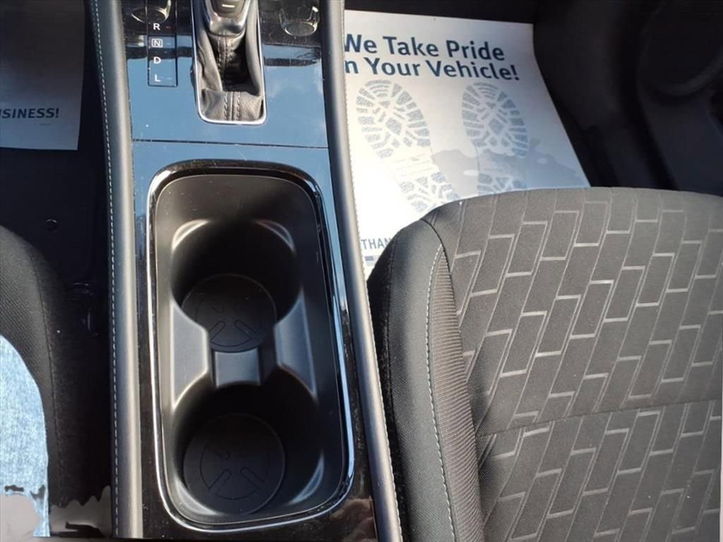 Used 2024 Nissan Kicks SV image 21