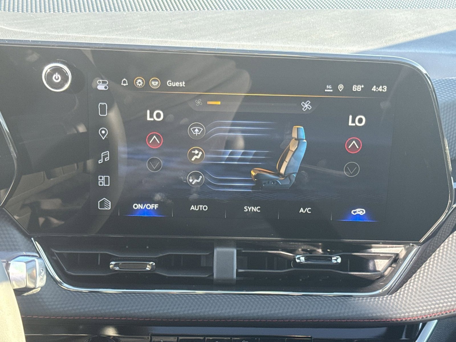 New 2026 Chevrolet Equinox RS w/ Safety and Technology Package image 21