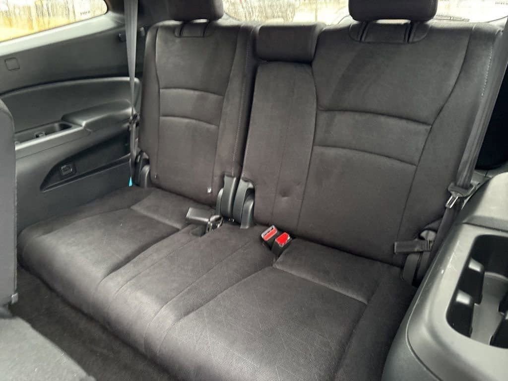 Used 2022 Honda Pilot Sport image 16