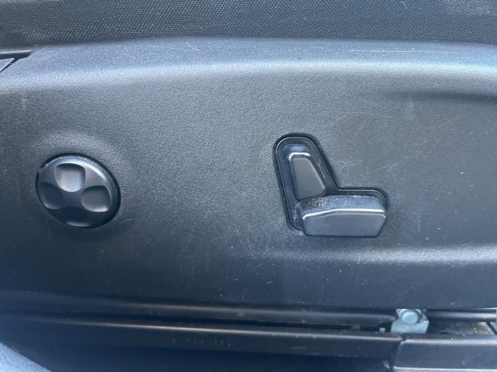 Used 2020 Dodge Charger SXT w/ Leather Interior Group image 26