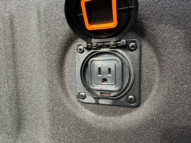 Used 2024 Nissan Frontier PRO-4X w/ Pro Premium Package image 13