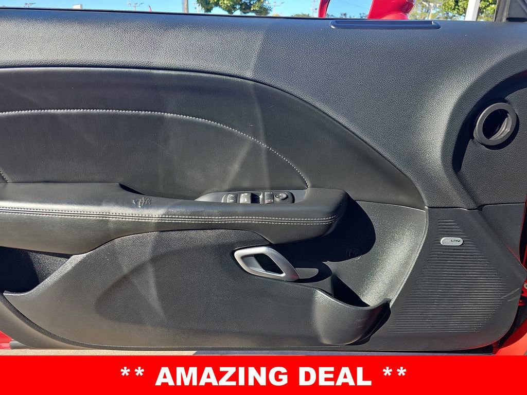 Used 2015 Dodge Challenger R/T Plus image 27