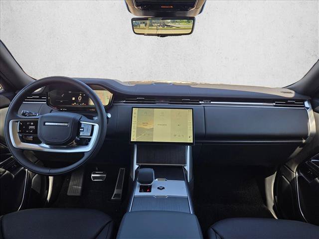 New 2026 Land Rover Range Rover Long Wheelbase SE AWD/4WD image 15