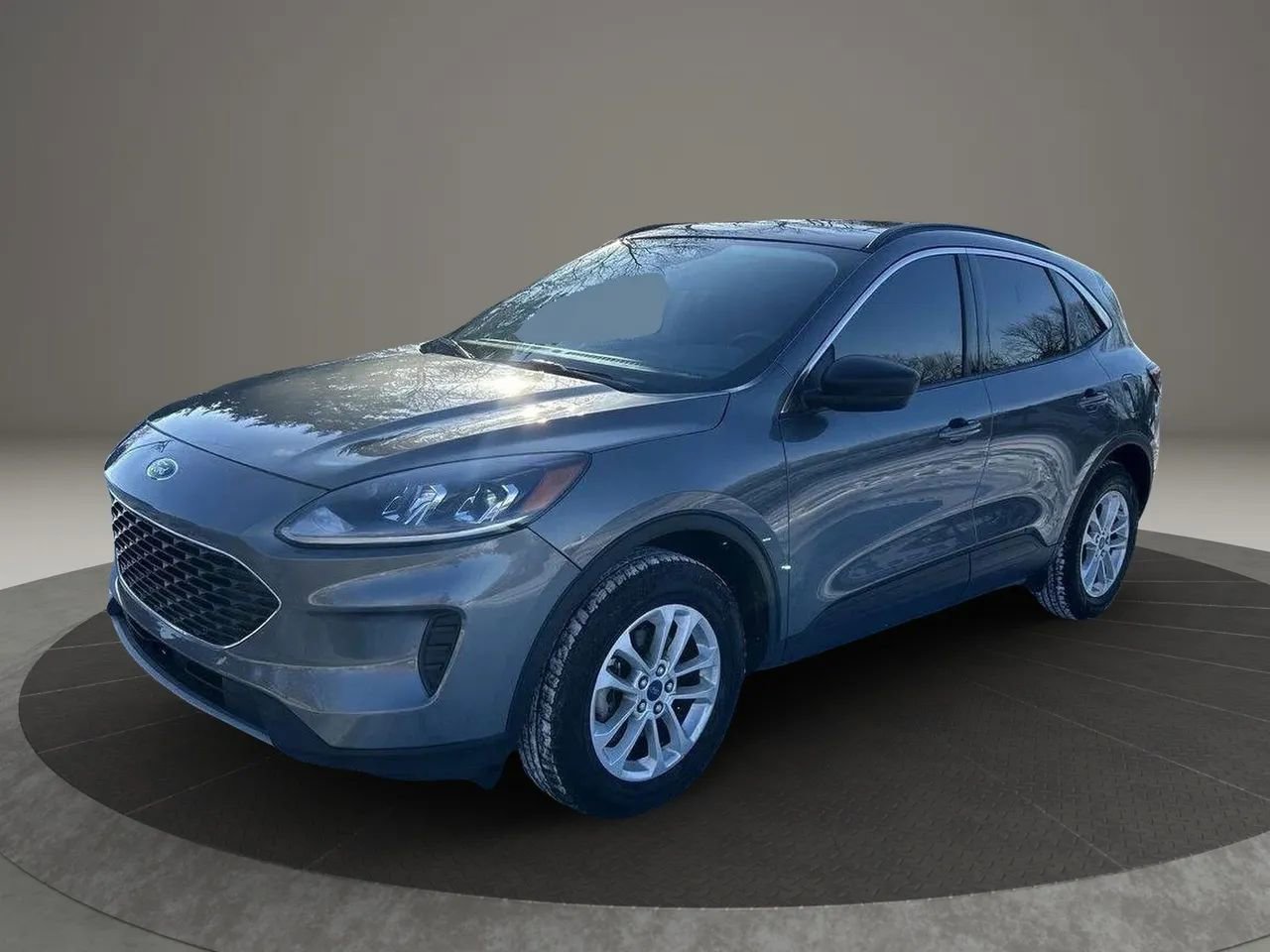 Used 2022 Ford Escape SE w/ Convenience Package AWD/4WD image 2