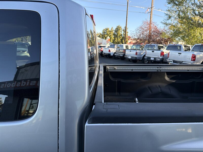 Used 2006 Nissan Titan SE AWD/4WD image 20