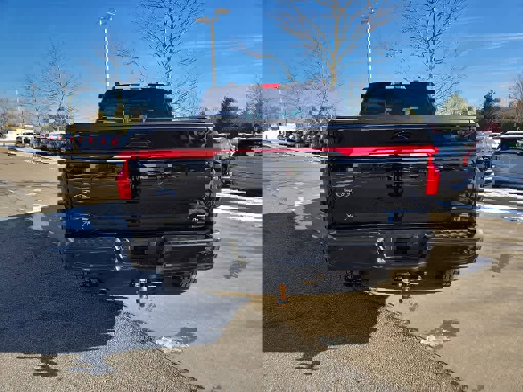 Used 2022 Ford F150 Lightning Lariat w/ Equipment Group 511A High image 6