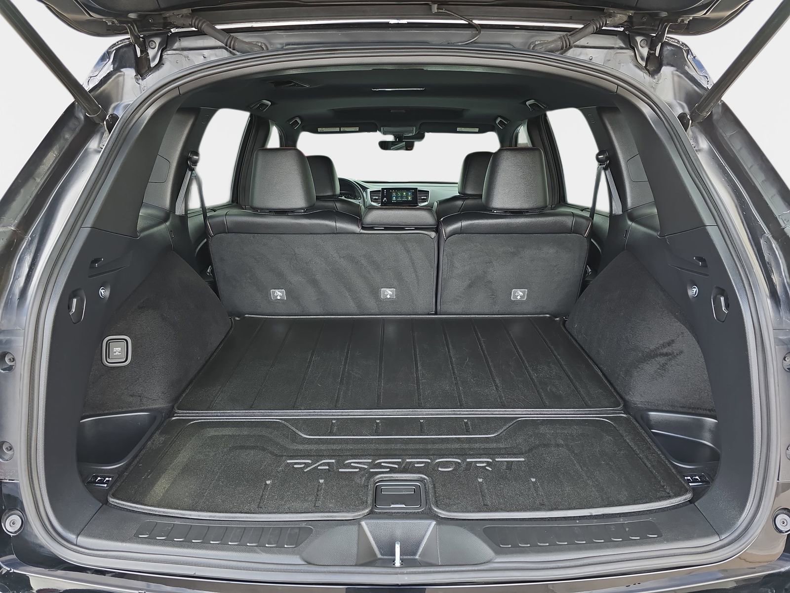 Used 2025 Honda Passport TrailSport image 14