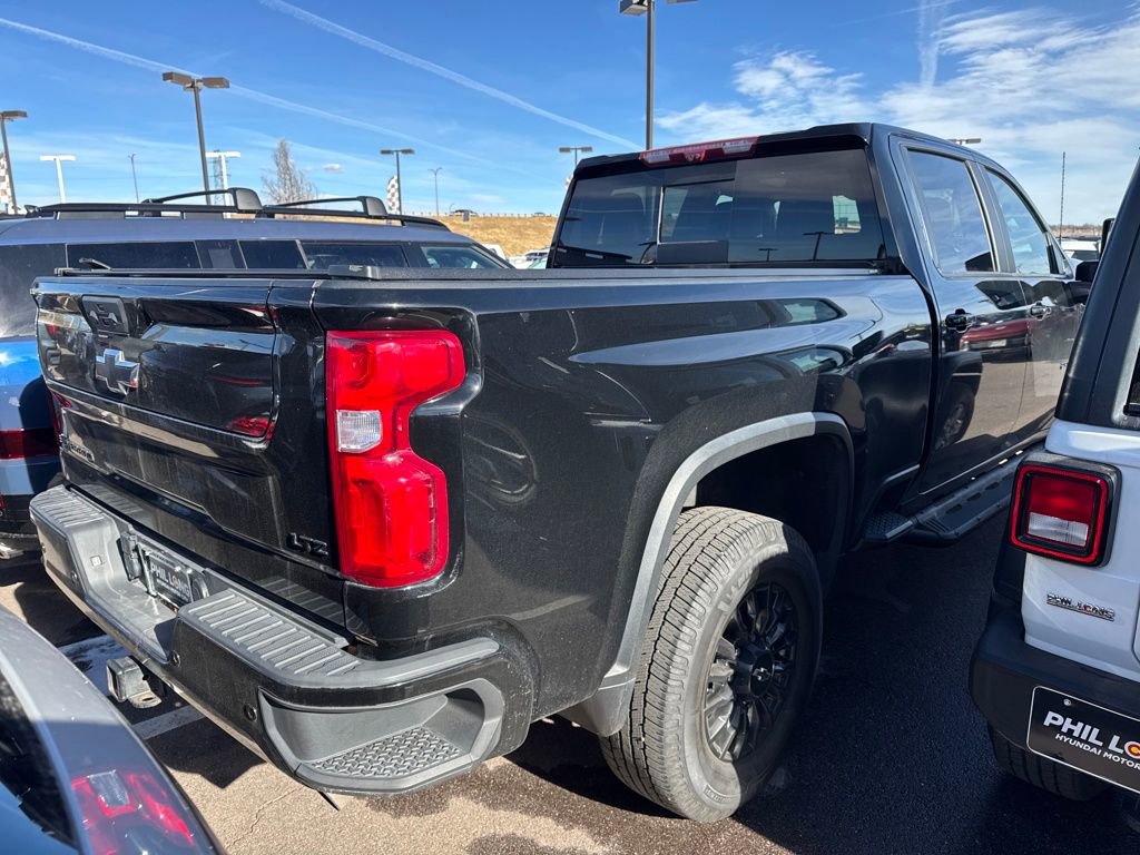 Used 2022 Chevrolet Silverado 2500 LTZ w/ LTZ Plus Package image 7
