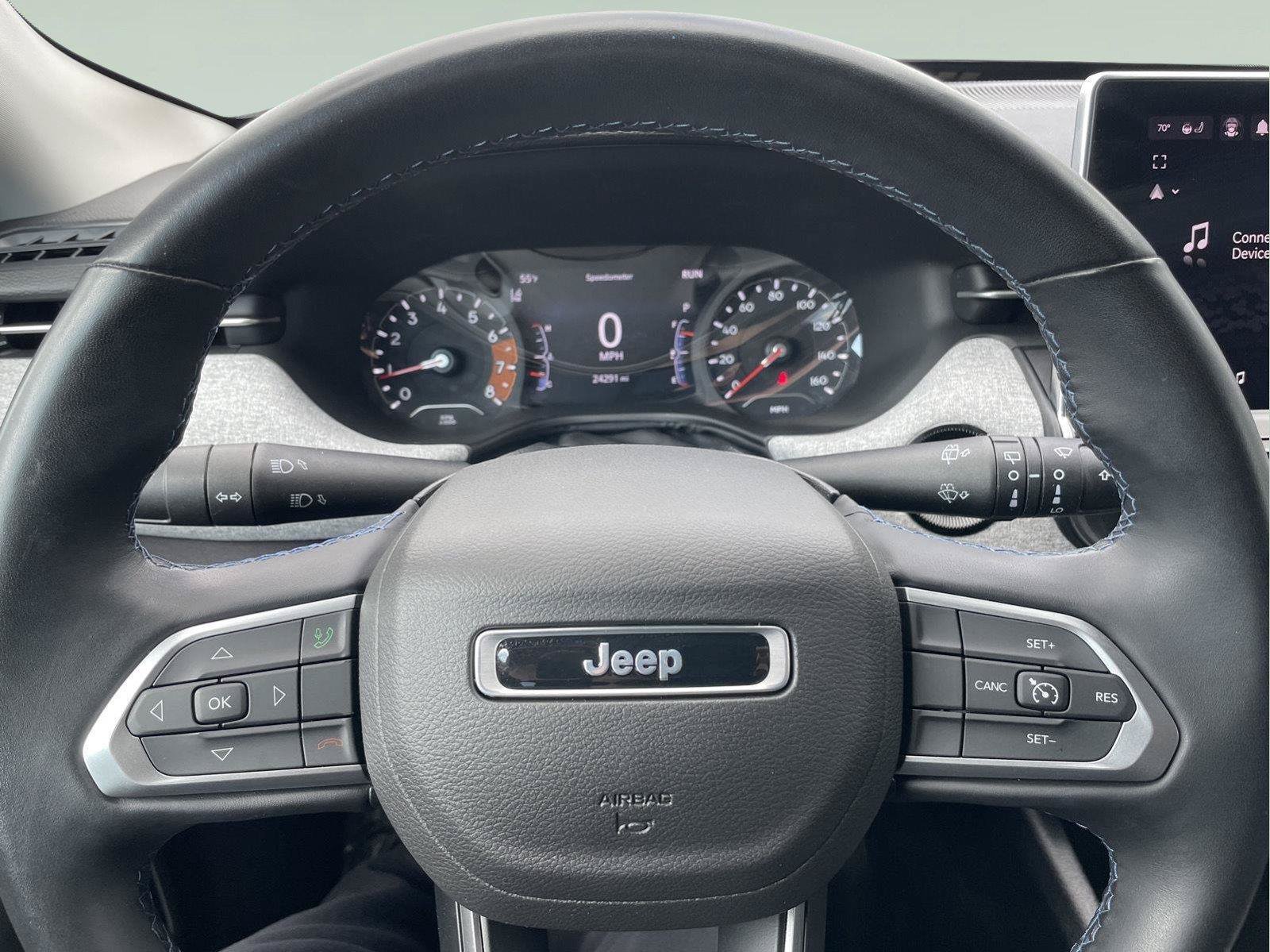 Used 2022 Jeep Compass Latitude w/ Convenience Group AWD/4WD image 25