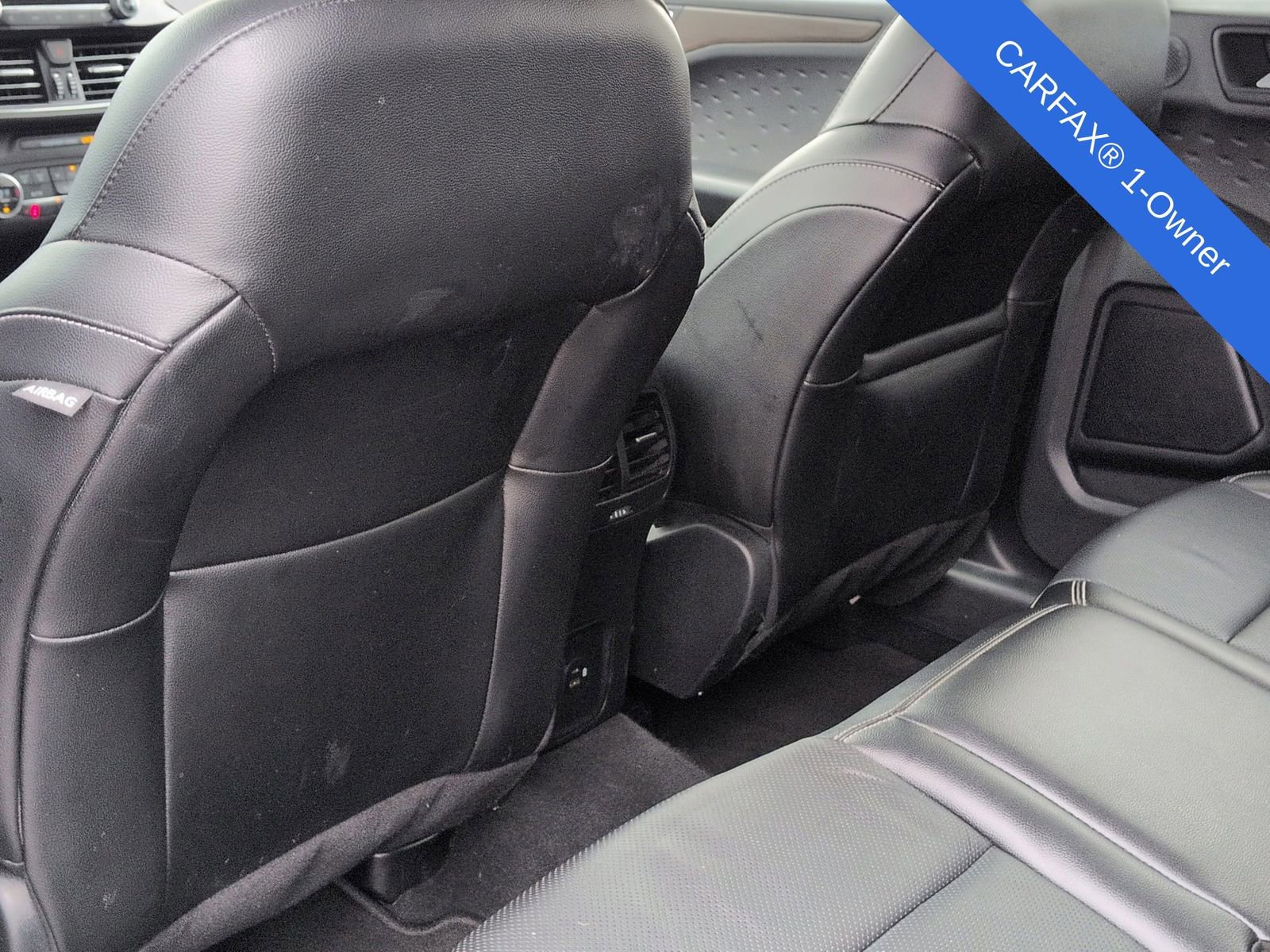 Used 2020 Ford Escape Titanium image 20