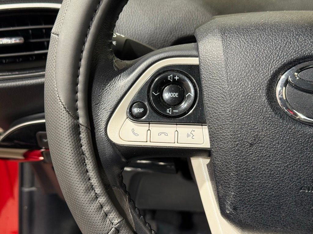Used 2018 Toyota Prius Prime Plus FWD image 21