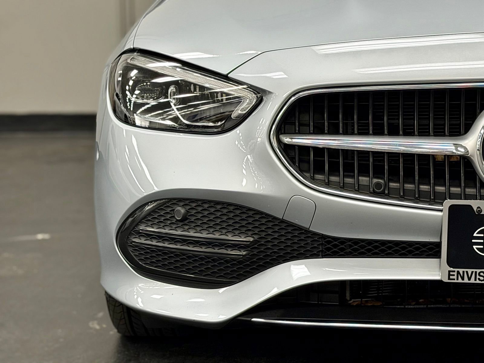 Used 2023 Mercedes-Benz C 300 4MATIC Sedan w/ Exclusive Trim Package image 8