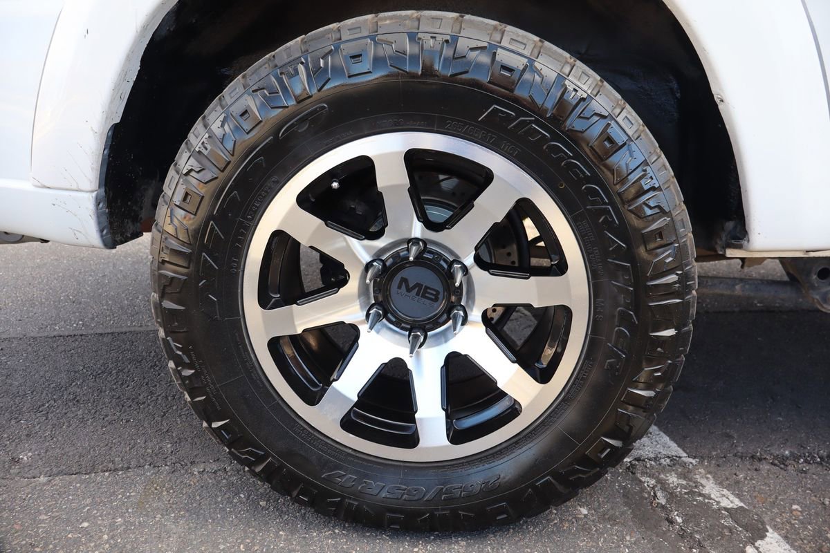 Used 2003 Toyota Sequoia Limited image 45