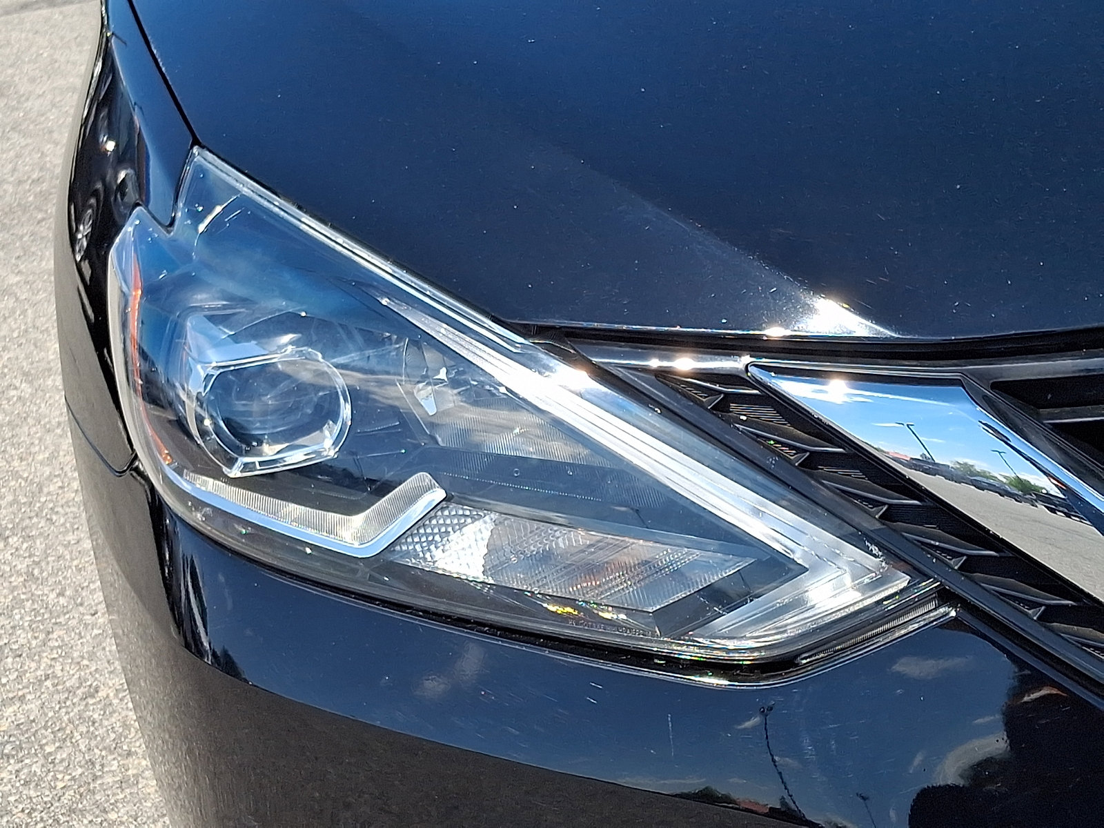 Used 2019 Nissan Sentra SR FWD image 9