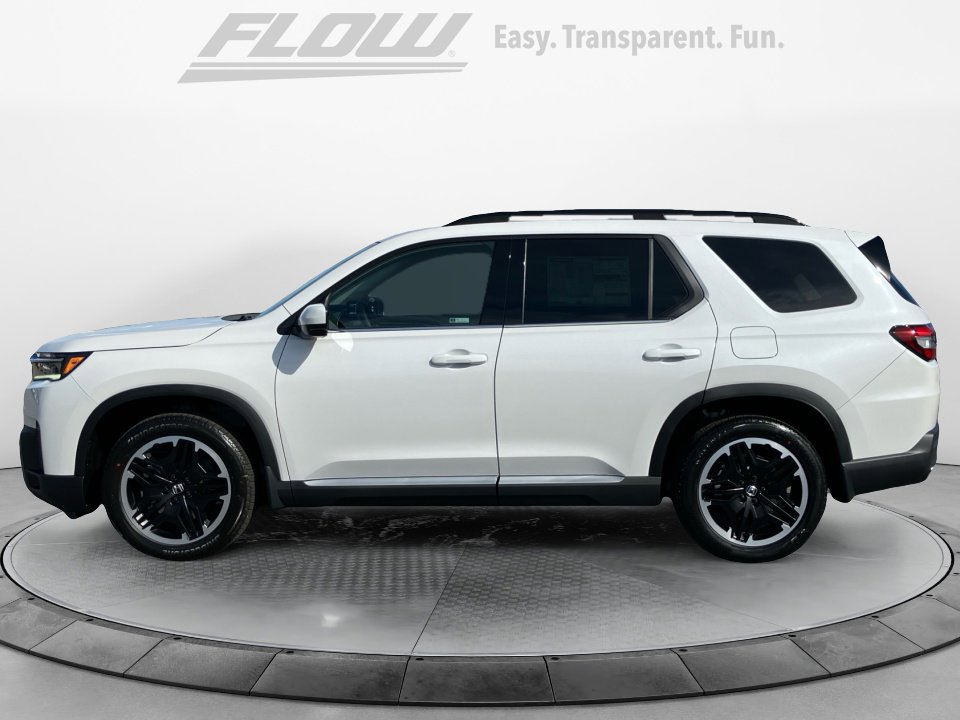 New 2026 Honda Pilot Touring image 4