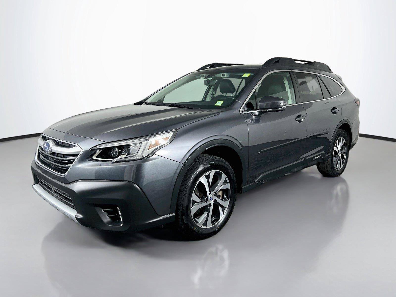 Used 2022 Subaru Outback Limited AWD/4WD image 2