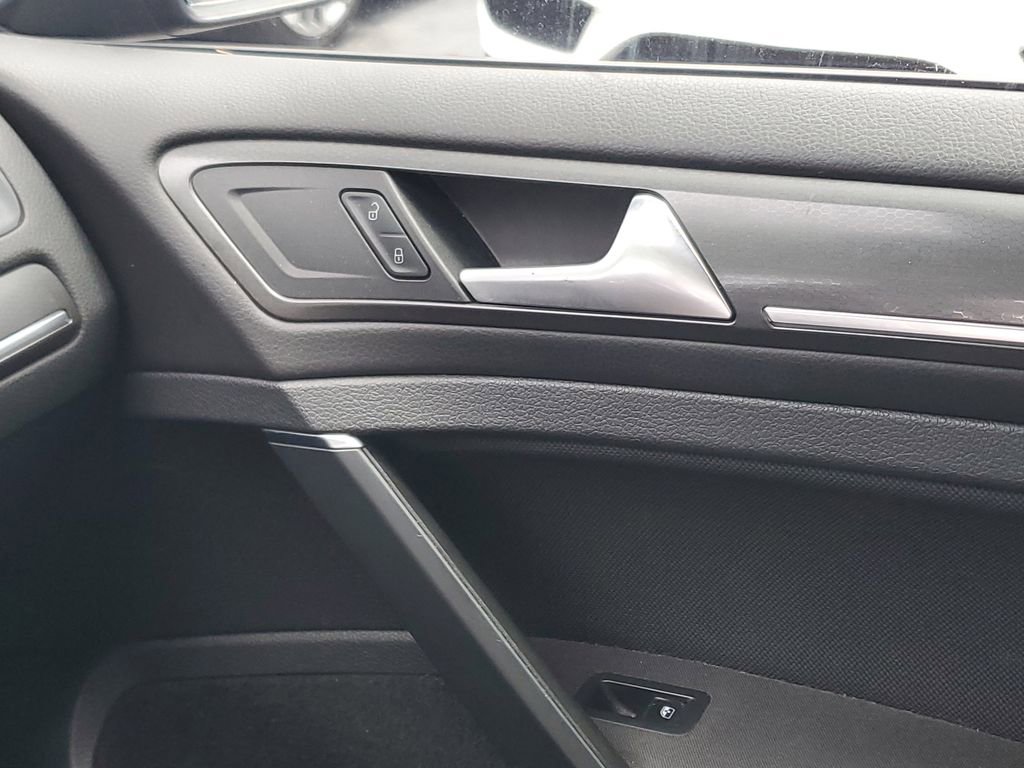 Used 2018 Volkswagen GTI S FWD image 20