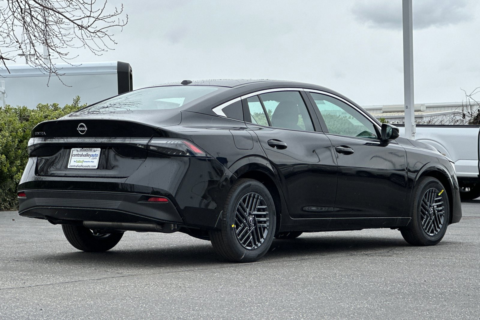 New 2026 Nissan Sentra SV w/ SV Convenience Package FWD image 4