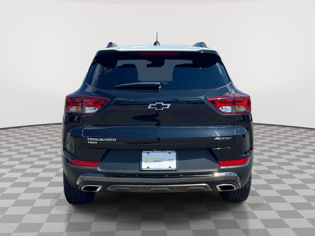 Used 2023 Chevrolet TrailBlazer ACTIV w/ Sun and Liftgate Package AWD/4WD image 6