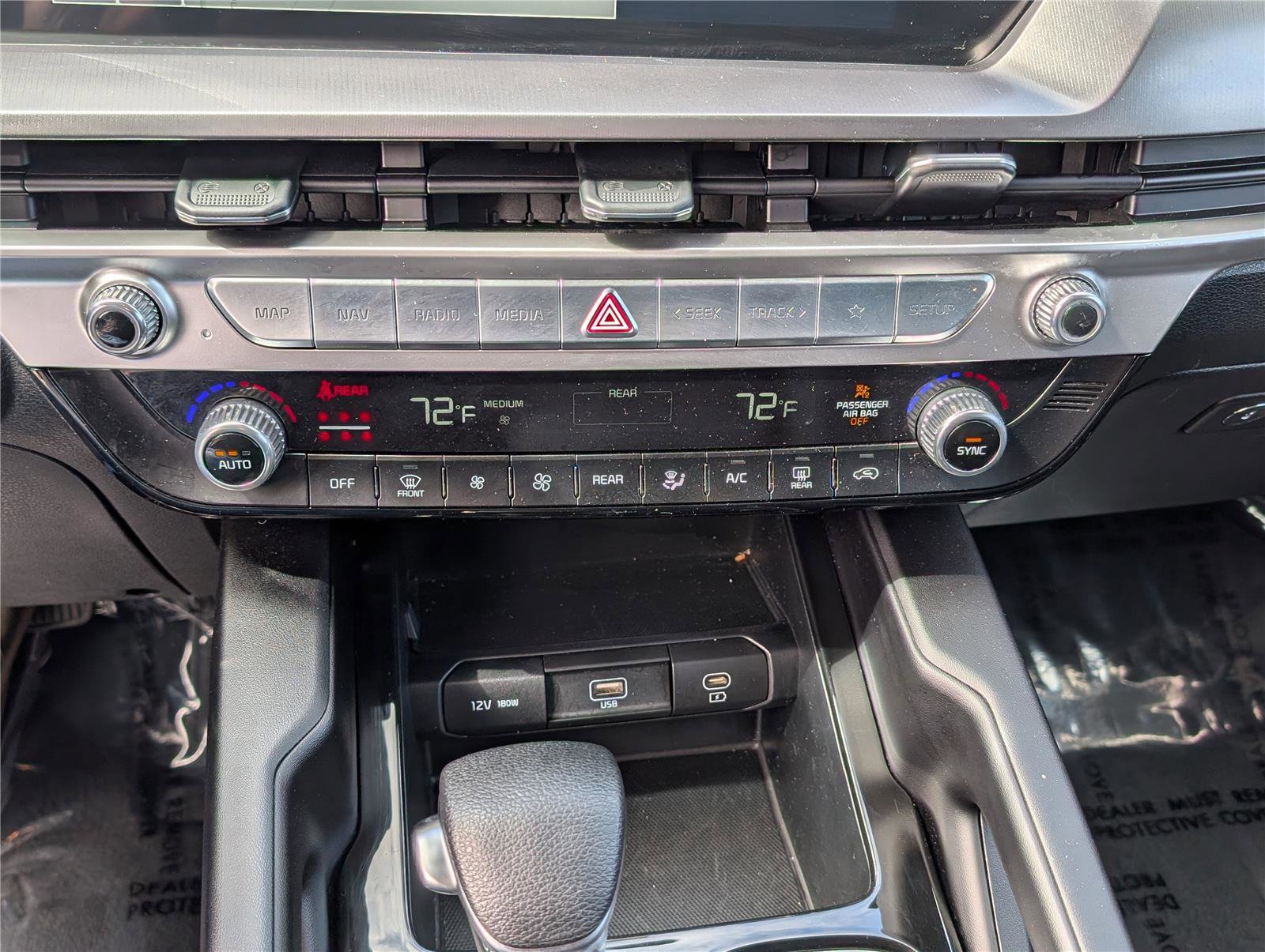 Used 2024 Kia Telluride LX image 24