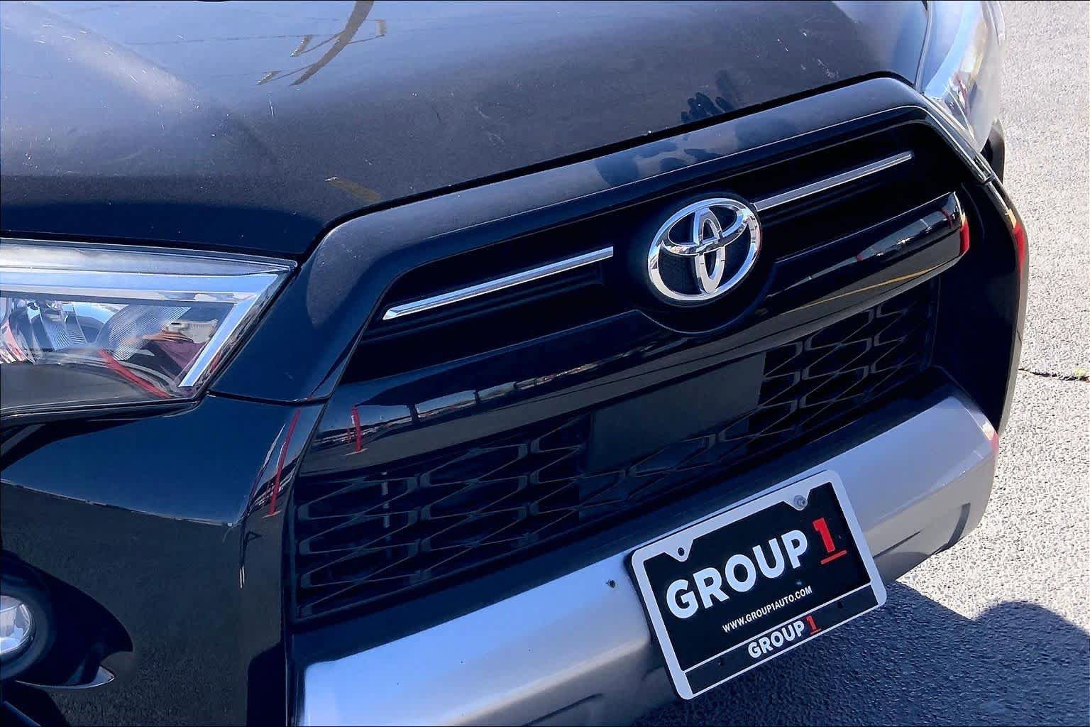 Used 2021 Toyota 4Runner TRD Off-Road Premium w/ Moonroof Package AWD/4WD image 30
