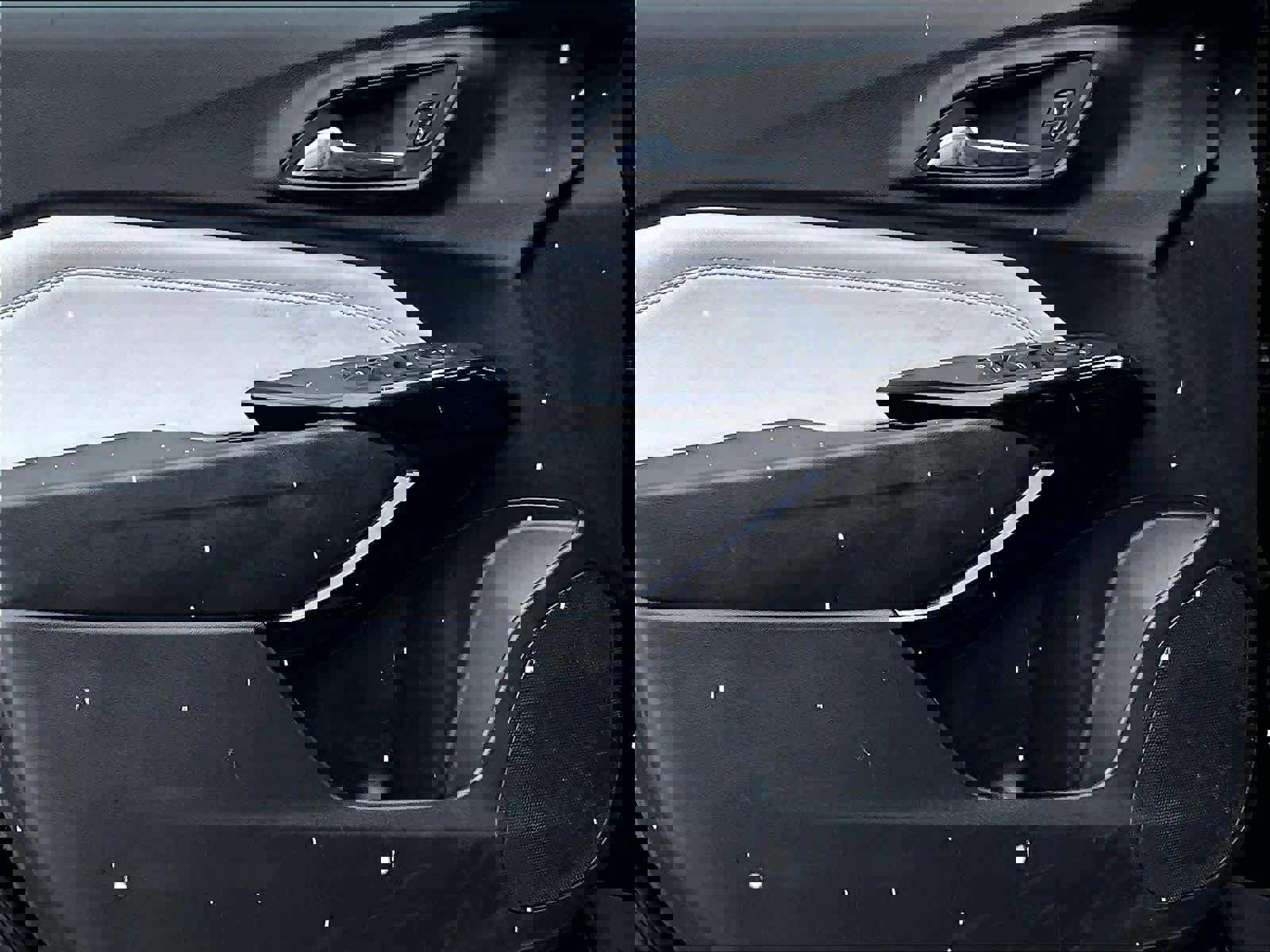 Used 2025 Chevrolet Trax LT w/ LT Convenience Package image 9