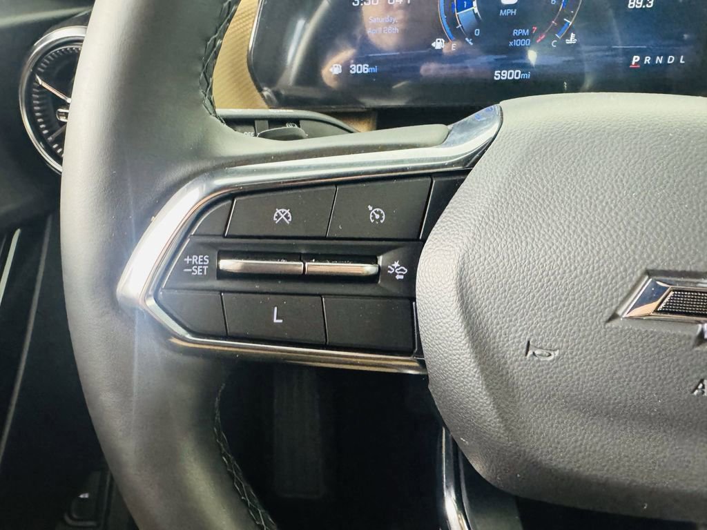 Used 2025 Chevrolet Equinox ACTIV w/ Safety and Technology Package image 11