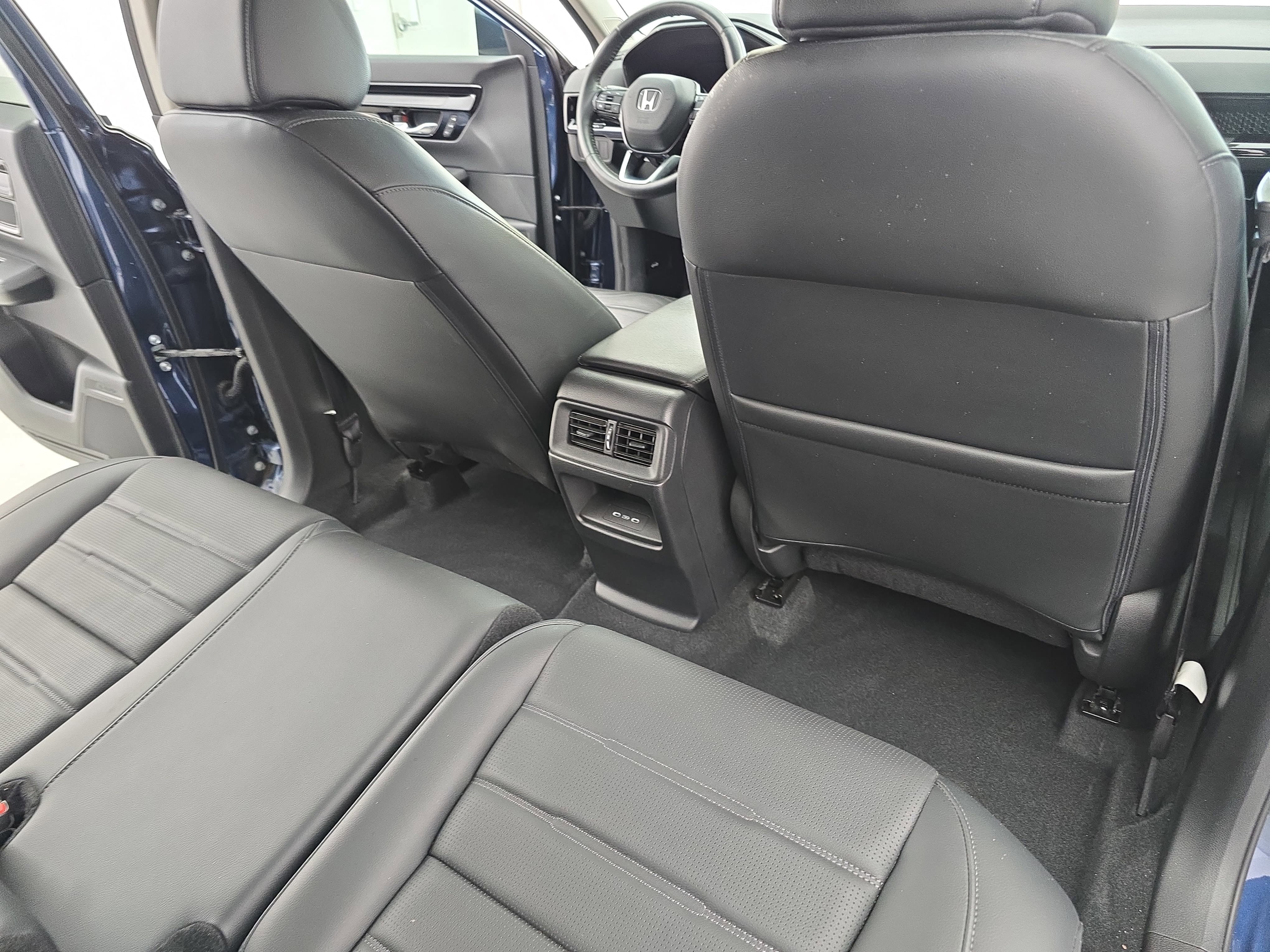 Used 2024 Honda CR-V EX-L image 11