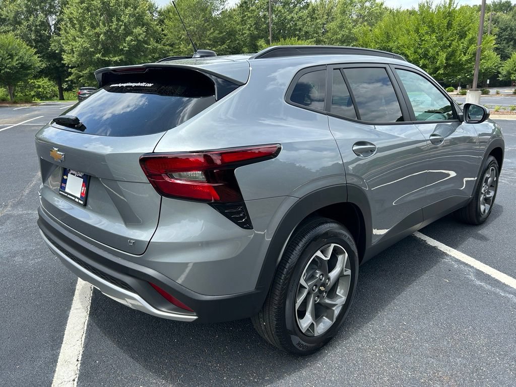 New 2026 Chevrolet Trax LT FWD image 17