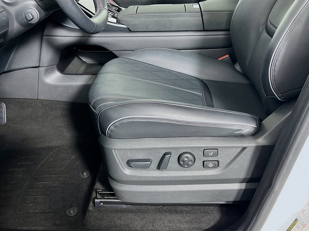 Used 2025 INFINITI QX80 Sensory AWD/4WD image 20