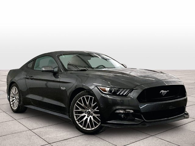 Used 2017 Ford Mustang GT Premium w/ GT Performance Package RWD image 2