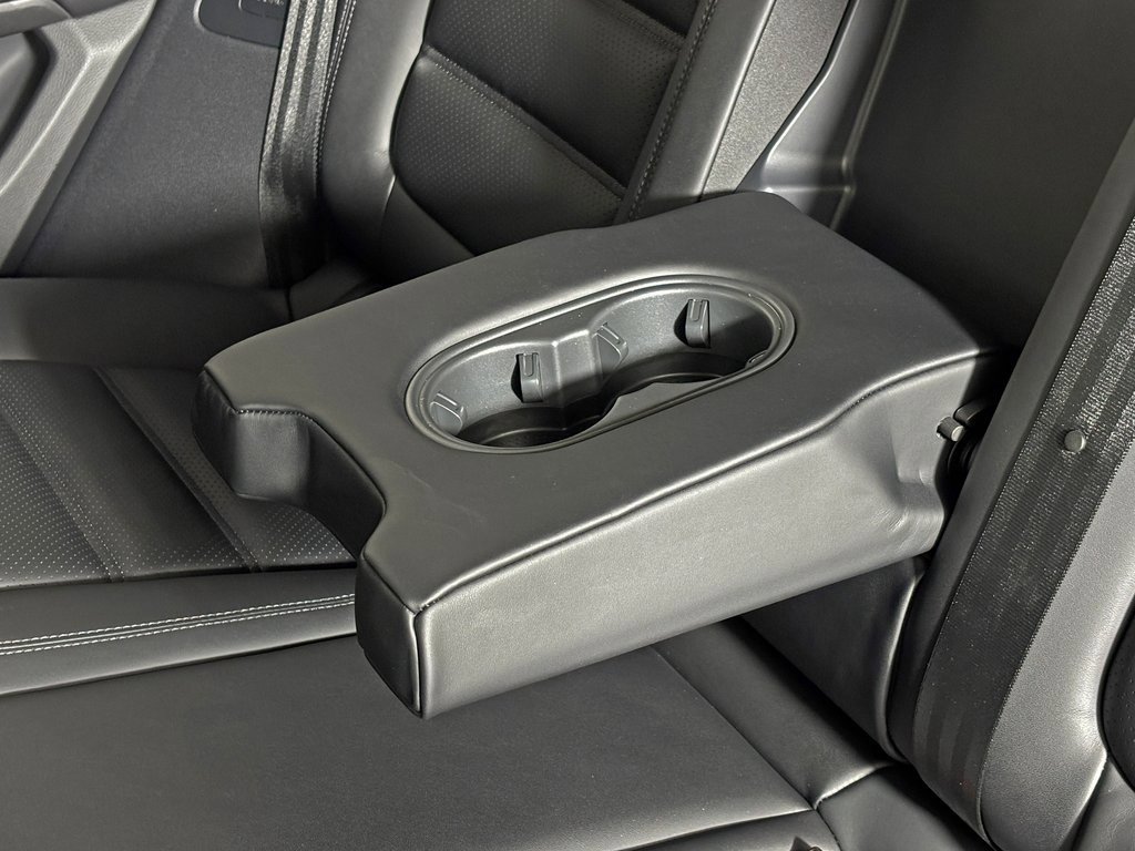 New 2026 Porsche Macan Turbo image 35