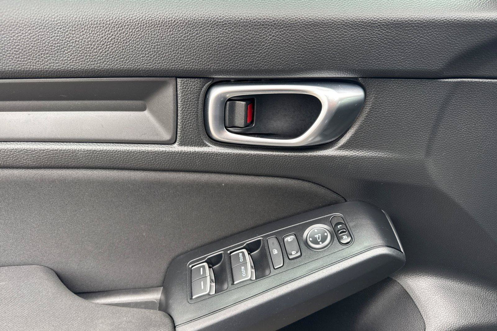 Used 2024 Honda Civic Sport image 13