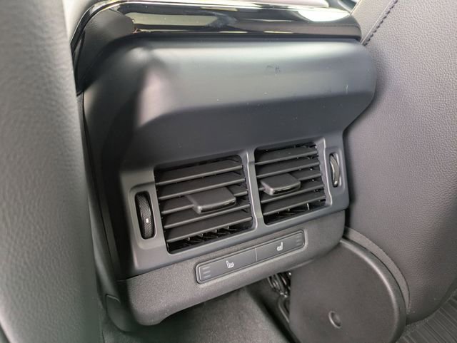 New 2026 Land Rover Range Rover Evoque Dynamic SE image 13