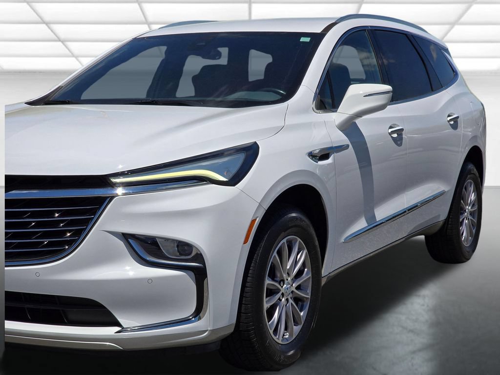 Certified 2023 Buick Enclave Essence FWD image 50