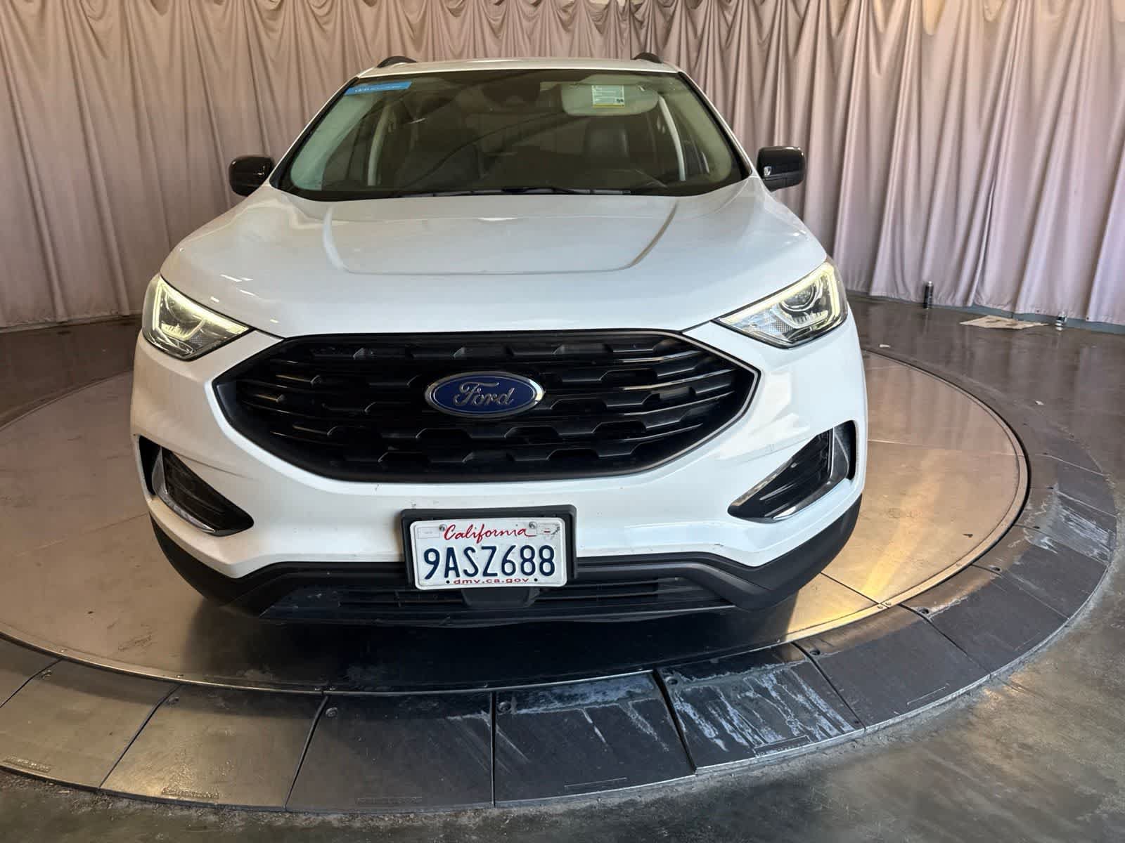 Used 2022 Ford Edge SEL w/ Sport Appearance Package AWD/4WD image 2