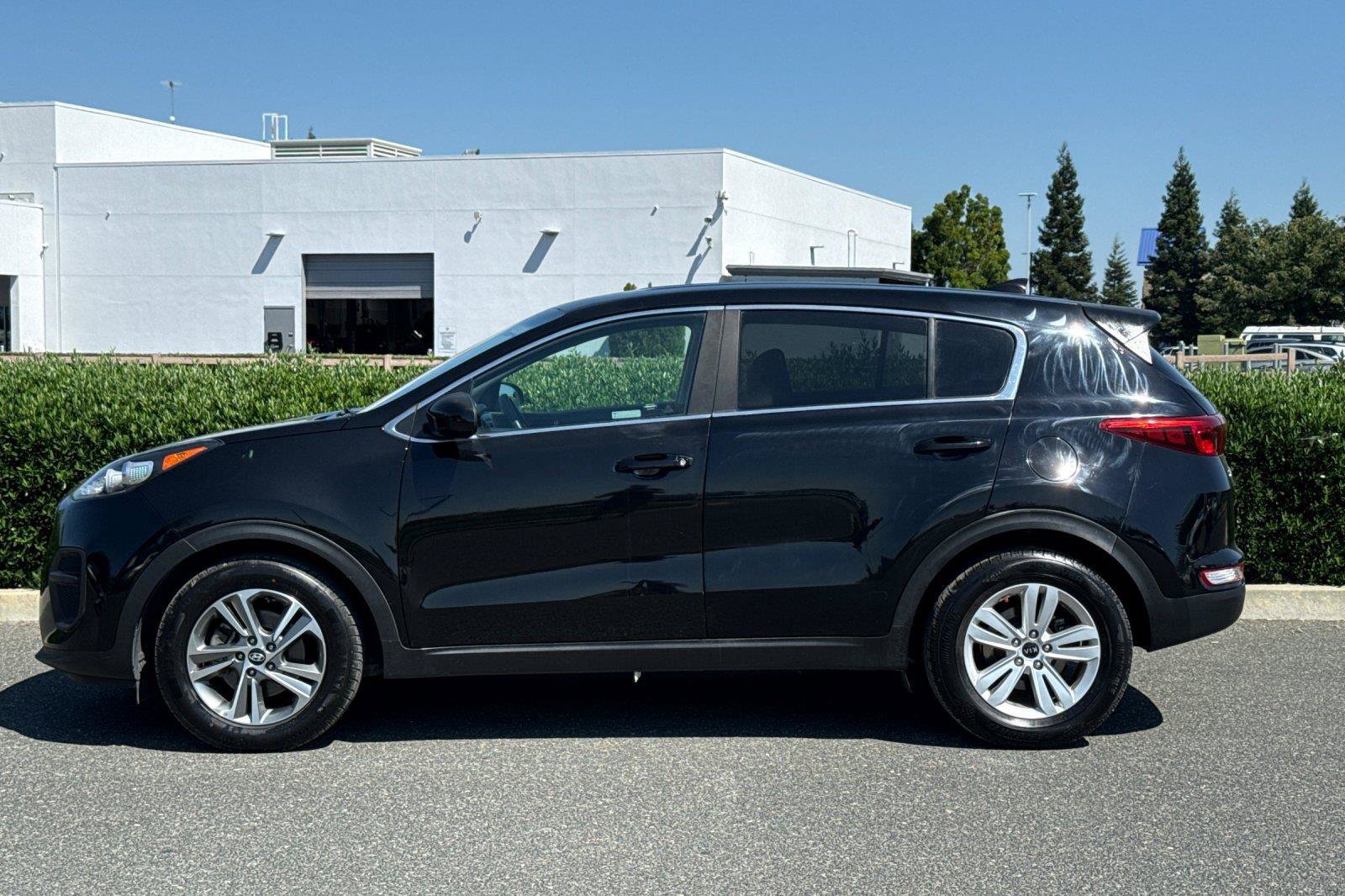 Used 2019 Kia Sportage LX FWD image 7