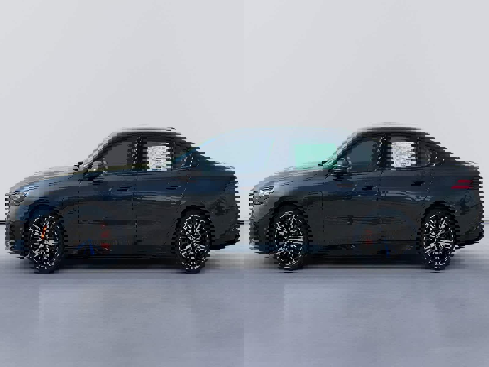 New 2026 BMW 550e xDrive AWD/4WD image 6