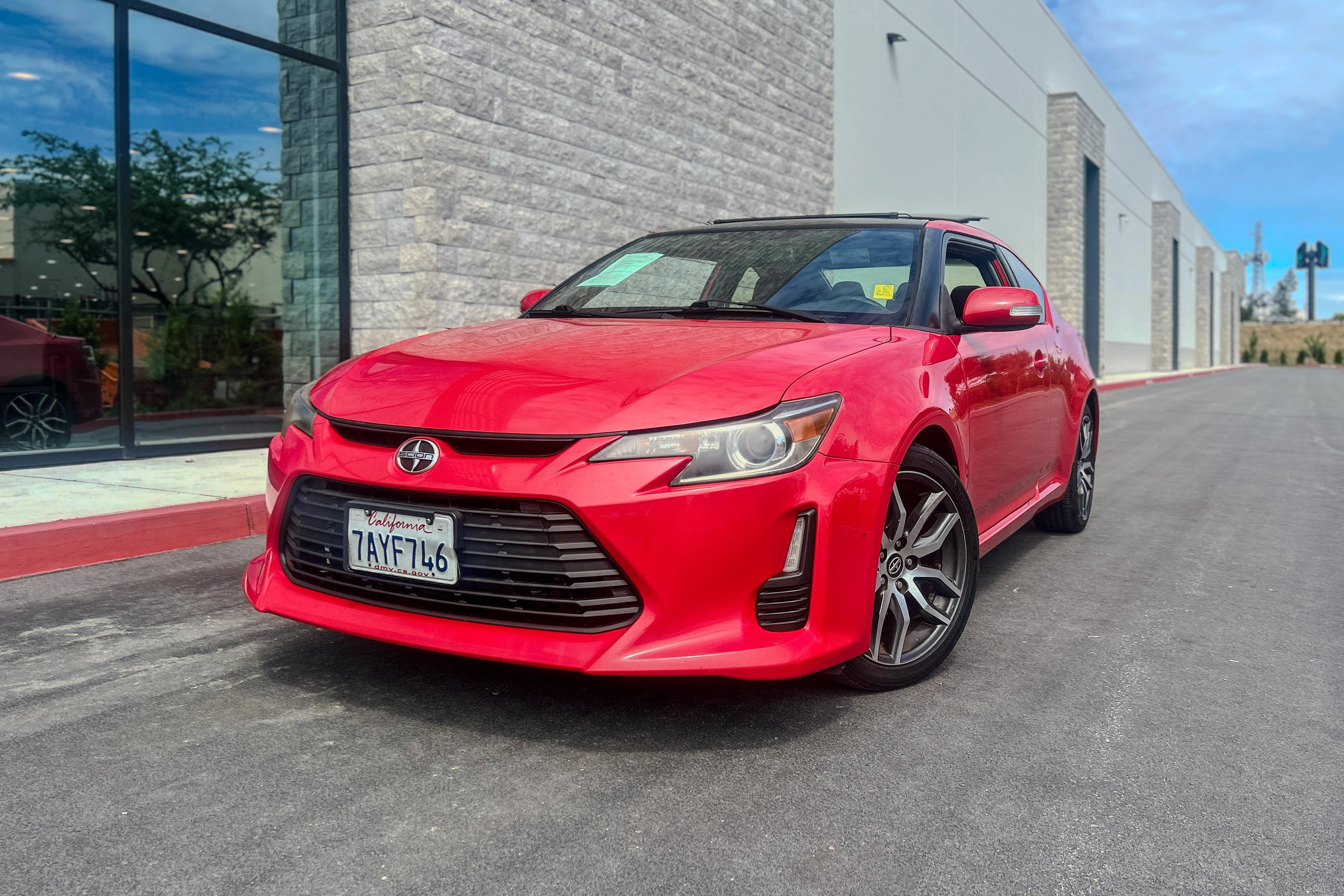 Used 2014 Scion tC FWD image 4