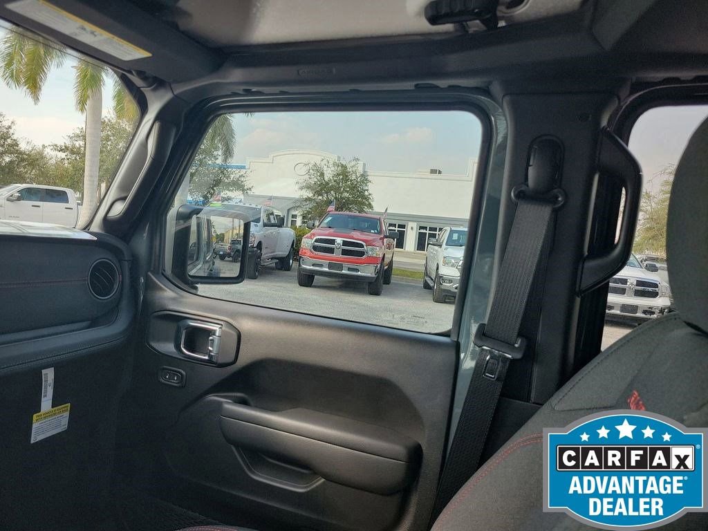 Used 2025 Jeep Wrangler Unlimited Rubicon w/ Steel Bumper Group image 13