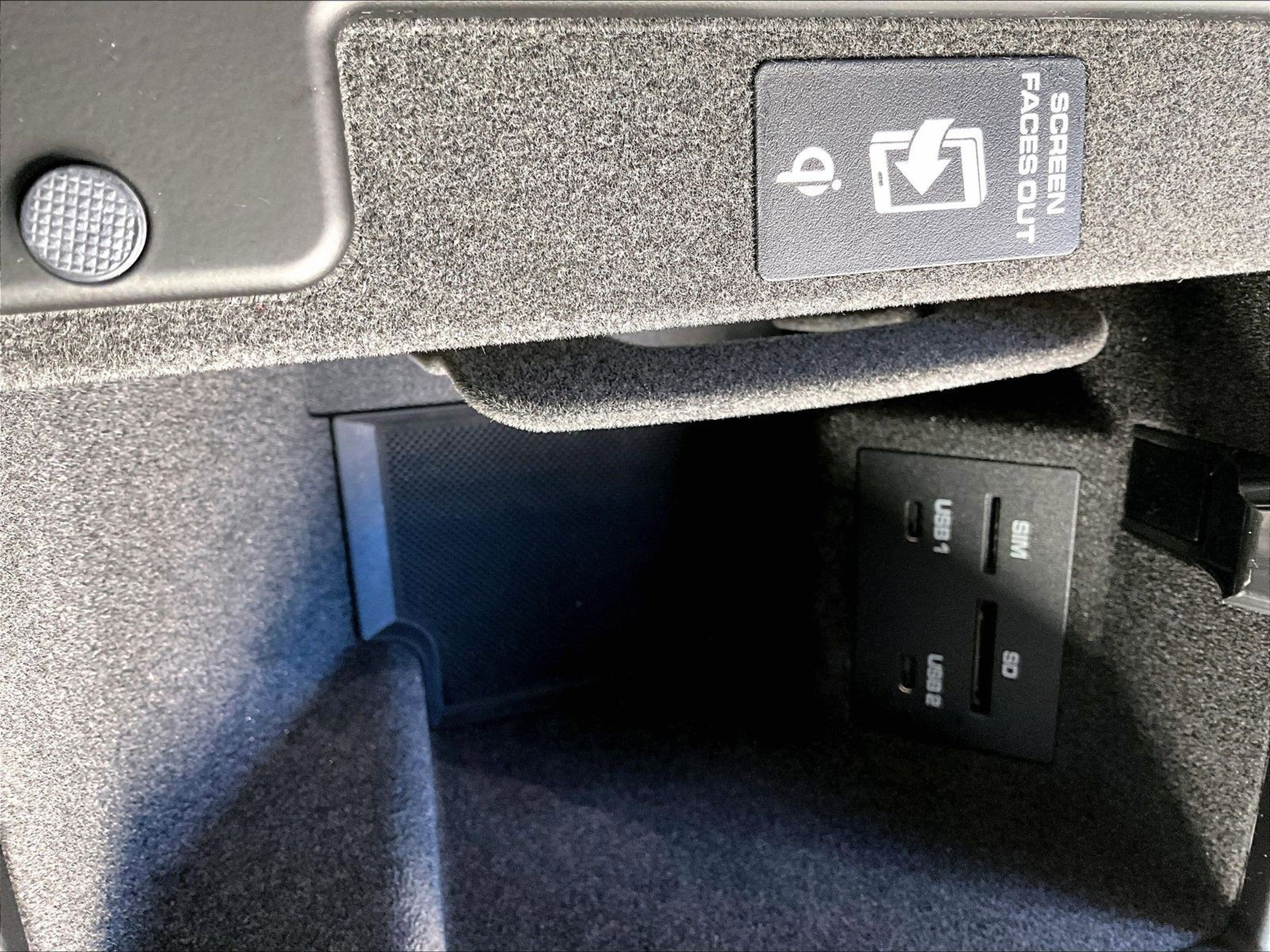 New 2026 Porsche Macan image 19