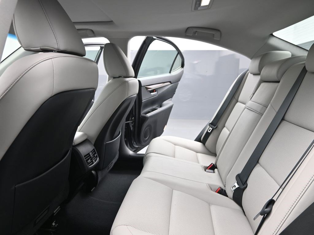 Used 2017 Lexus ES 350 w/ Premium Package FWD image 14