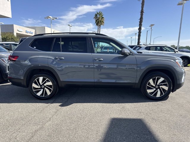 Certified 2025 Volkswagen Atlas SE AWD/4WD image 6
