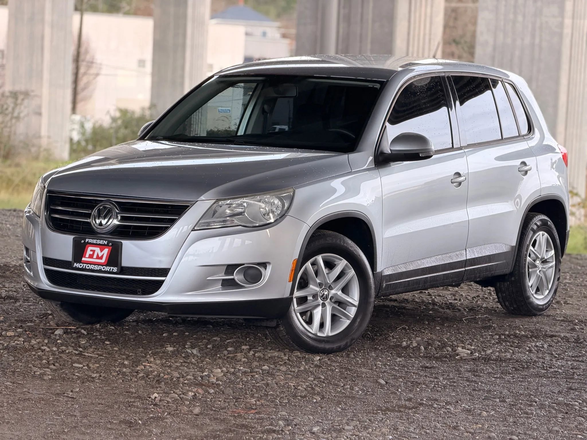Used 2011 Volkswagen Tiguan S image 1